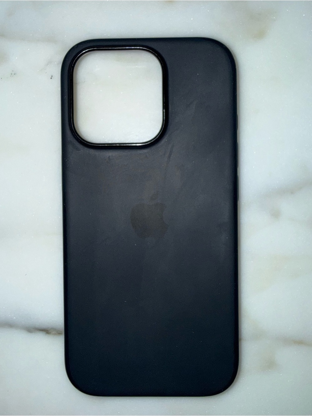 Apple Black Silicone iPhone 16 Pro Case - Slim Protective Cover